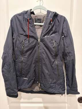 Peak Performance HiPe Waterproof Hooded Rain Jacket Navy Women's Small